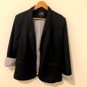 Limited Brand One-Button Blazer | With Real Pockets | Cute Inside Lining 🤩😎